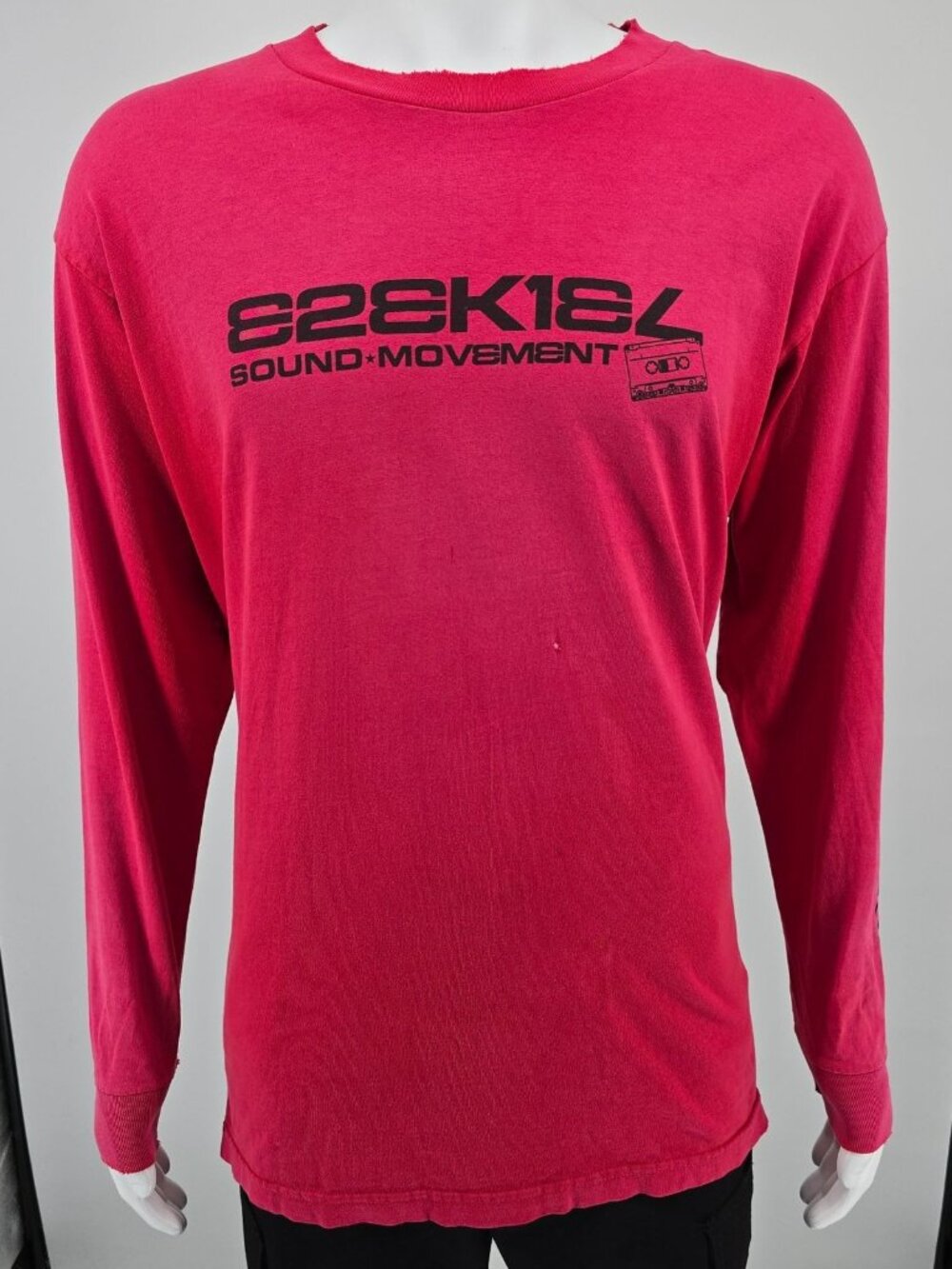 Vintage Y2K Ezekiel Surf/Skate Sound + Movement Red Long Sleeve T-Shirt (L)